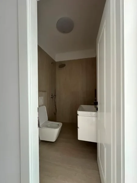 Tirane, shitet apartament 1+1+Ballkon Kati 3, 47 m² 108.000 € (Rruga Dritan Hoxha)