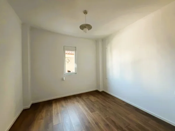 Tirane, shitet apartament 1+1+Aneks Kati 3, 47 m² 108.000 € (Rruga Dritan Hoxha)