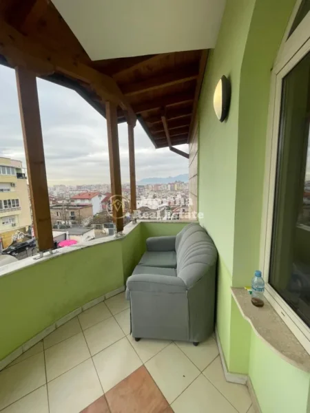 Tirane, jepet me qera apartament 2+1 Kati 4, 100 m² 500 € (Selitë)