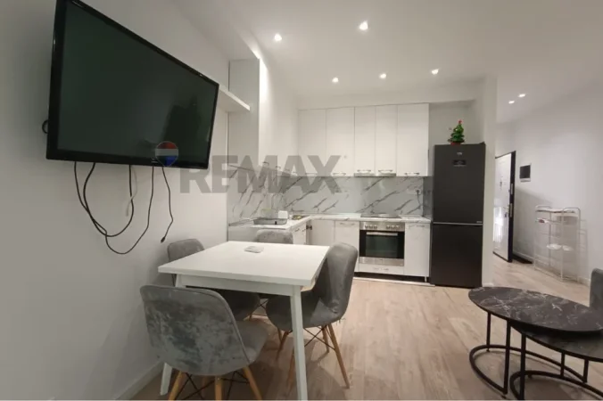 Tirane, jepet me qera apartament 2+1 Kati 3, 