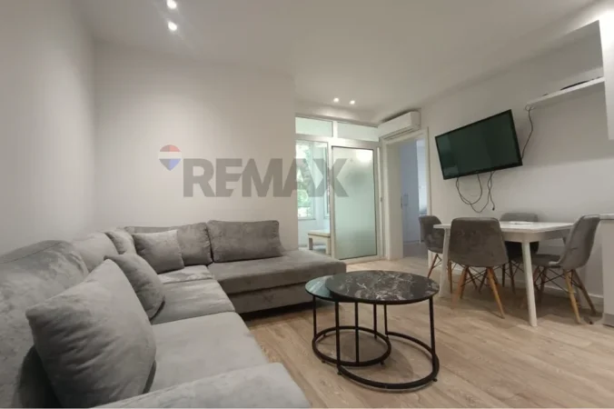 Tirane, jepet me qera apartament 2+1 Kati 3, 