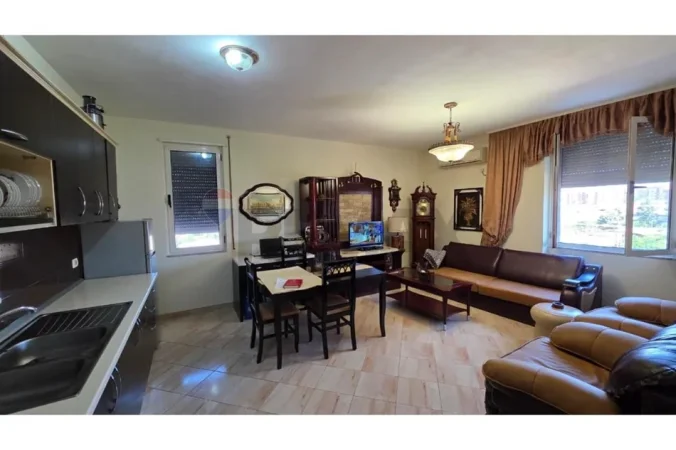 Tirane, shes apartament 2+1+Ballkon Kati 3, 114 m² (Don bosko)