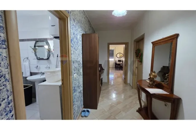 Tirane, shes apartament 2+1+Ballkon Kati 3, 114 m² (Don bosko)
