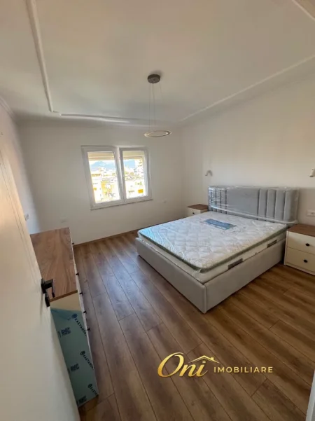 Tirane, jepet me qera apartament 1+1 Kati 6, 50 m² 550 € (VASIL SHANTO)
