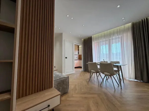 Tirane, shitet apartament 2+1+Aneks+Ballkon Kati 8, 101 m² 