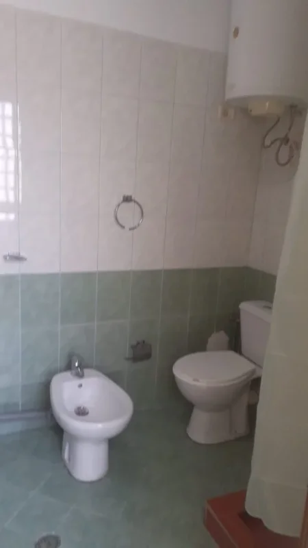 Tirane, jepet me qera apartament 2+1 Kati 3, 80 m² 500 € (Rruga Don Bosko)