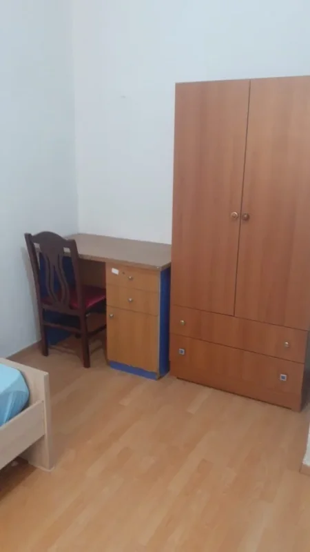 Tirane, jepet me qera apartament 2+1 Kati 3, 80 m² 500 € (Rruga Don Bosko)
