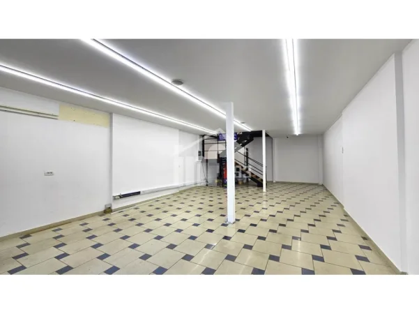 Tirane, jepet me qera ambjent biznesi , 134 m² 1.600 € (RRUGA “ISLAM ALLA”)