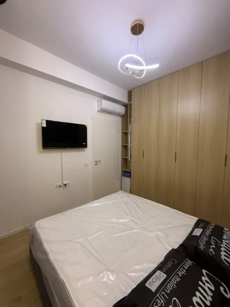 Tirane, jepet me qera apartament 1+1 Kati 6, 60 m² 500 € (Ali Demi)