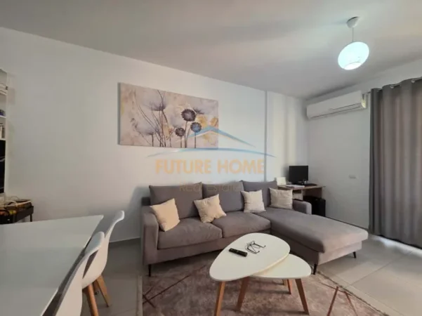 Tirane, jepet me qera apartament 2+1 Kati 5, 104 m² 800 € (KOMPLEKSI ASL)