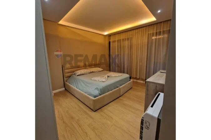 Tirane, jepet me qera Vile 3+1 , 