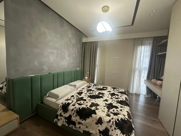 Tirane, shitet apartament 3+1 Kati 4, 650.000 € (Rruga e Kosovareve)