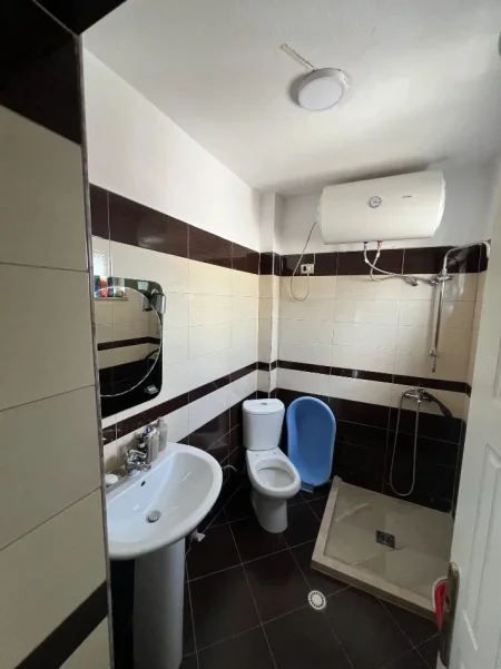 Tirane, shitet apartament 1+1 Kati 6, 60 m² 95.000 € (Laprakë)