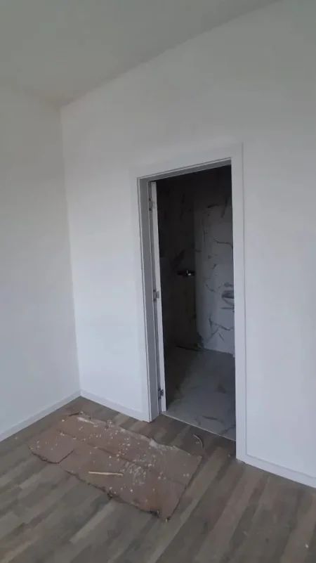 Tirane, jepet me qera apartament 2+1 Kati 5, 99 m² 500 € (Rruga 5 Maji)