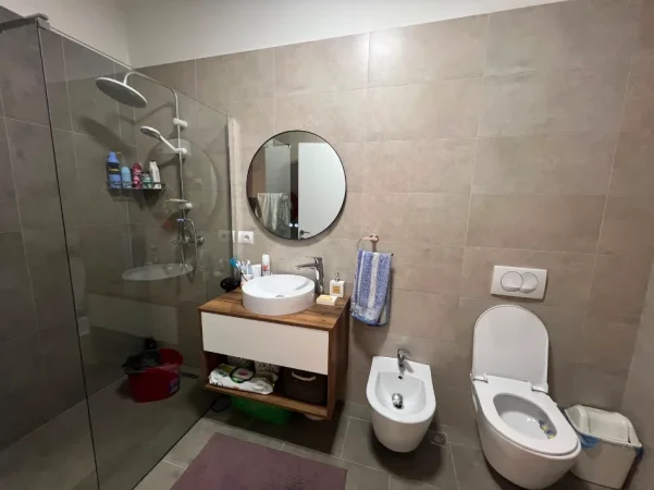 Tirane, shitet apartament 2+1 Kati 1, 91 m² 265.000 € (Rruga Panorama)