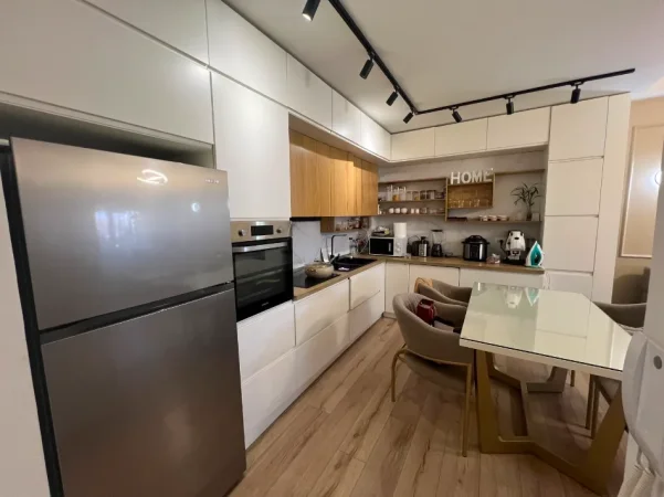 Tirane, shitet apartament 2+1 Kati 1, 91 m² 265.000 € (Rruga Panorama)