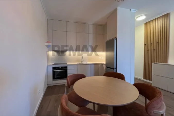 Jepet Apartament me qira 2+1+2 ~ Rruga e Kosovareve