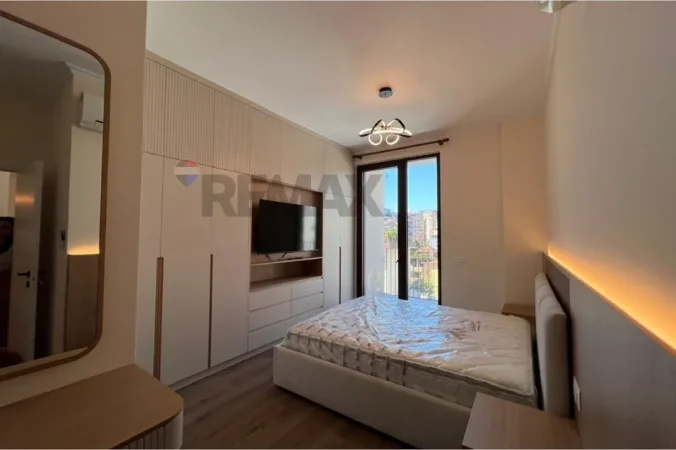 Jepet Apartament me qira 2+1+2 ~ Rruga e Kosovareve
