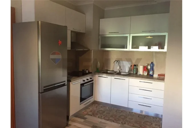 Shitet Apartamenti 2+1+2 ~ Zogu Zi
