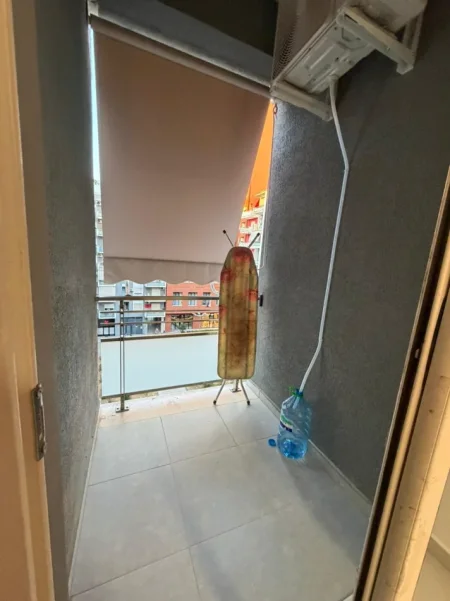 Tirane, jepet me qera apartament 2+1 , 80 m² 600 € (Amerikan 3)