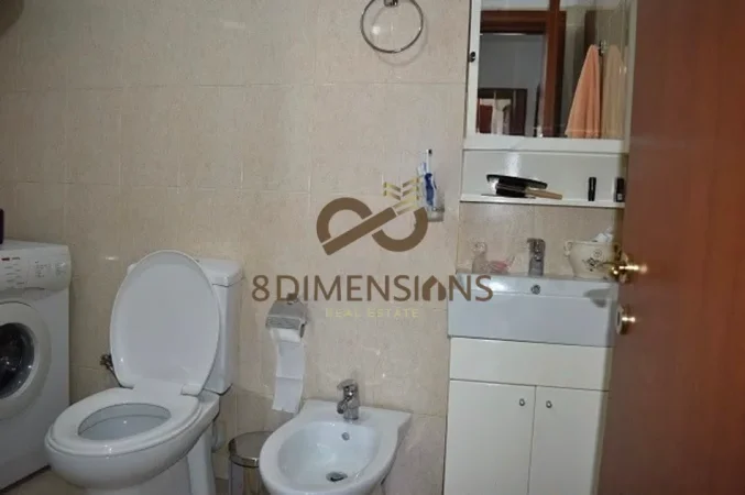 Shitet Apartament 3+1+2 ne Rruge te Kavajes, prane Condor Center (D8143A-35)