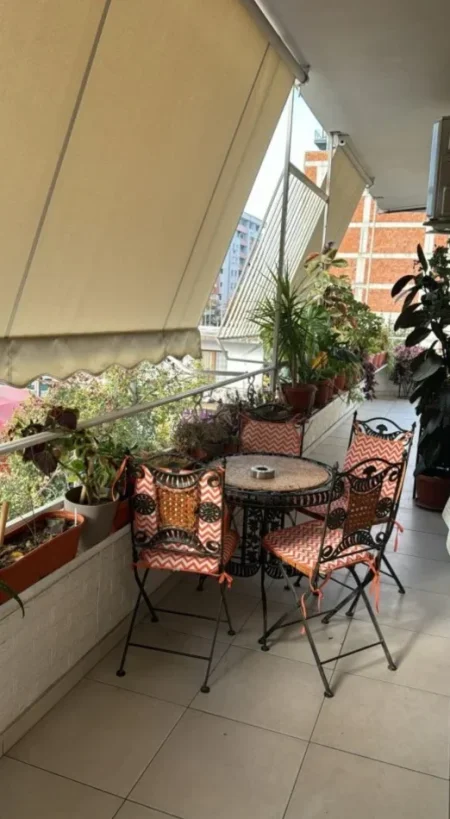 Tirane, jap me qera apartament 2+1 Kati 3, Çmimi 500 €