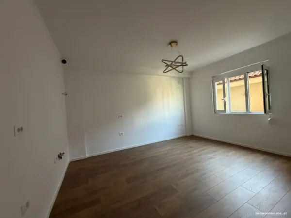 Tirane, shitet apartament 1+1 Kati 3, 47 m² 108.000 € (Dritan Hoxha)