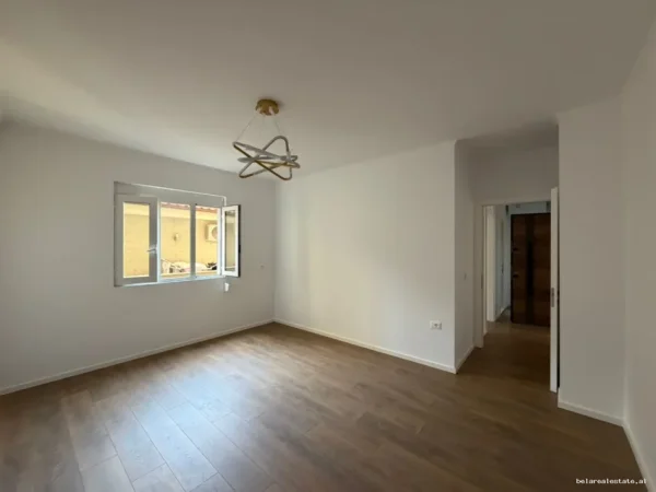 Tirane, shitet apartament 1+1 Kati 3, 47 m² 108.000 € (Dritan Hoxha)