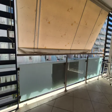 Tirane, shes apartament 1+1+Ballkon Kati 2, 72 m² 200.000 € (Komuna e Parisit)