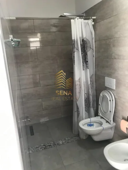 Tirane, jepet me qera apartament 3+1+Ballkon Kati 3, 110 m² 550 € (Rruga e Elbasanit)