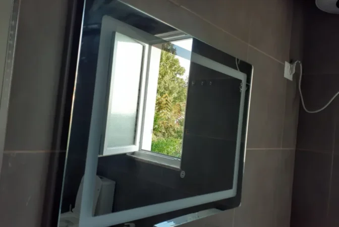 Tirane, jepet me qera apartament 3+1+Ballkon Kati 3, 110 m² 550 € (Rruga e Elbasanit)