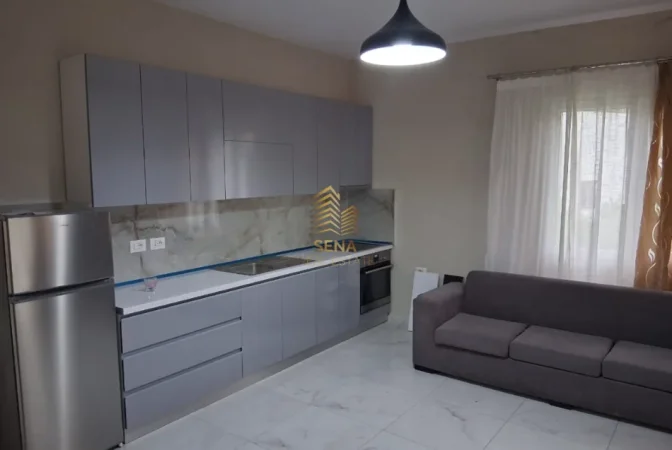Tirane, jepet me qera apartament 3+1+Ballkon Kati 3, 110 m² 550 € (Rruga e Elbasanit)