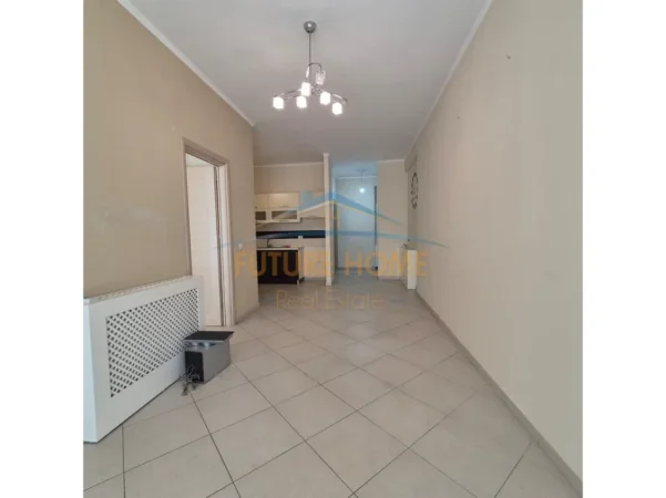 SHITET APARTAMENT 1+1 TEK KOMUNA E PARISIT