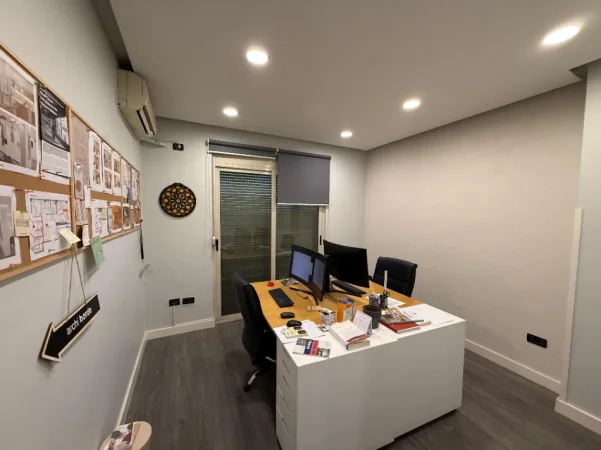 Tirane, jepet me qera apartament 2+1+Aneks+Ballkon Kati 5, 90 m² 700 € (rruga myslym shyri , drejtoria e policise)