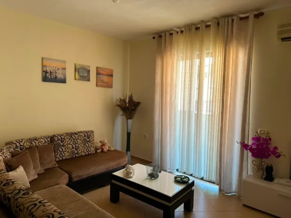 Tirane, jepet me qera apartament 2+1 Kati 6, (YZBERISHT)