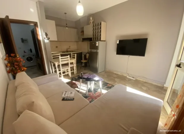 Tirane, jepet me qera apartament 1+1 Kati 2, 65 m² 640 € (Prokop Mima)