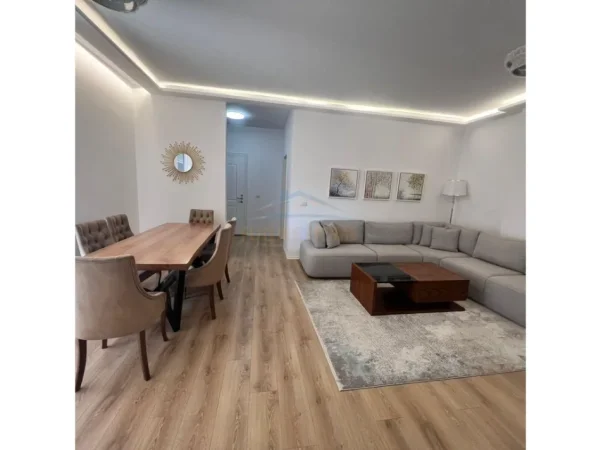 Tirane, shitet apartament 2+1+Aneks+Ballkon , 106 m² 240.000 € (DON BOSKO RRUGA EGNATIA)