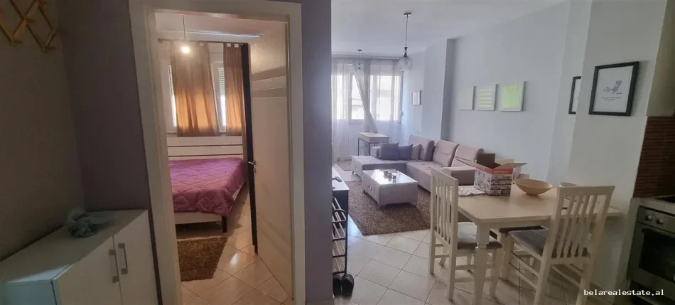 Tirane, jepet me qera apartament 1+1 Kati 5, 50 m² 600 € (rruga 4 Deshmoret)