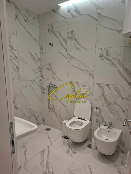Tirane, jepet me qera apartament 2+1 Kati 3, 116 m² 1.000 € (GOLDEN TOWER RESIDENCE)