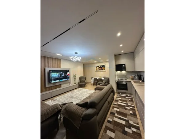 Tirane, shitet apartament 2+1+Aneks+Ballkon Kati 2, 112 m² 199.000 € 