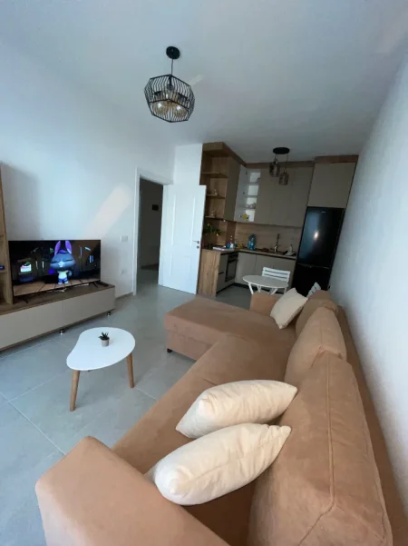 Durres, jepet me qera apartament 1+1+Ballkon , 65 m² 420 € (Golem)