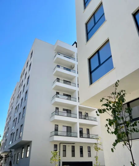 Durres, jepet me qera apartament 1+1+Ballkon , 65 m² 420 € (Golem)