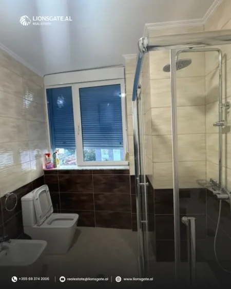 Tirane, jepet me qera apartament 2+1 , 85 m² 800 € 