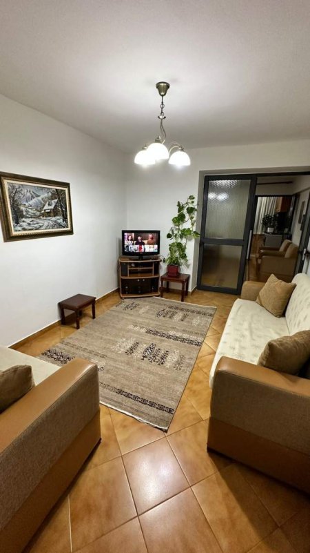 Tirane, jepet me qera apartament 1+1+BLK Kati 3, 60 m² 40.000 Leke (Frederik Shiroka)