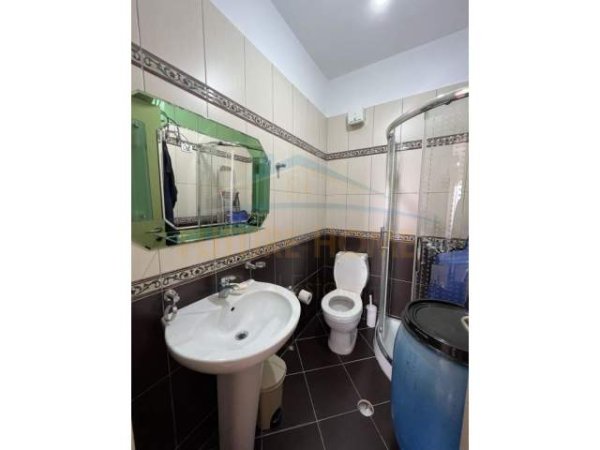 Tirane, shitet apartament 2+1 Kati 5, 107 m² 112.000 Euro (Yzberisht)