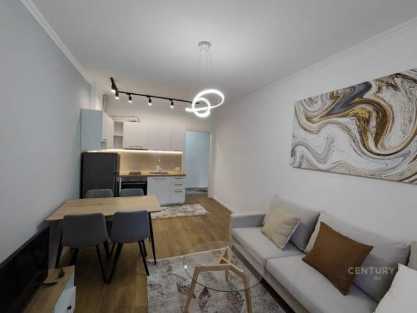 Tirane, jepet me qera apartament Kati 1, 60 m² 600 Euro (liqeni i ithate)