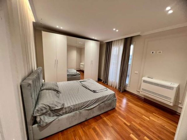 Tirane, jepet me qera apartament 2+1+BLK Kati 10, 100 m² 2.000 Euro (Rruga e Kavajes)