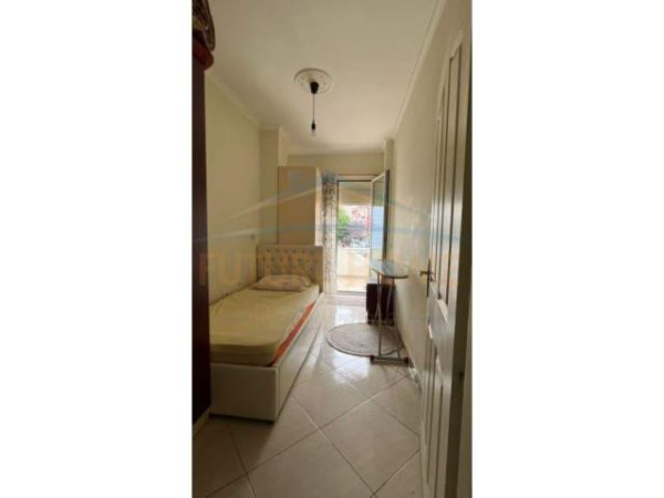 Tirane, jepet me qera apartament 2+1+BLK Kati 2, 58 m² 300 Euro (Rruga e Thesarit)