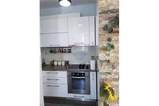 Tirane, jepet me qera apartament 1+1+BLK Kati 2, 70 m² 450 Euro (Komuna e Parisit)