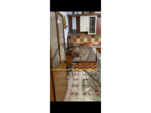 Tirane, jap me qera apartament 2+1+A Kati 2, 100 m² 300 Leke (Rruga Jordan Misja)